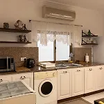 Cosy And Peaceful Seaside Vintage-style Apartment Naxxar