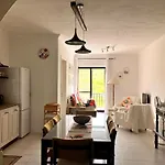 Cosy And Peaceful Seaside Vintage-style Apartment
