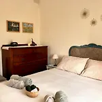 Cosy And Peaceful Seaside Vintage-style